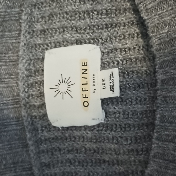 Offline by Aerie Grey knit sweater, with a knot in front - Picture 3 of 3